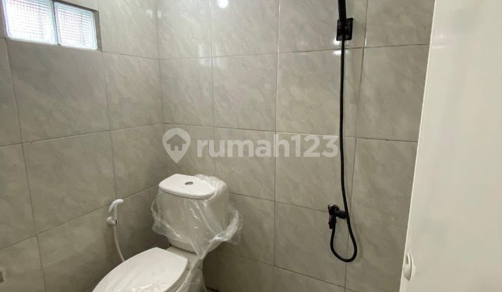 Rumah Kost Eksklusif Strategis Siap Huni di Tanah Kos