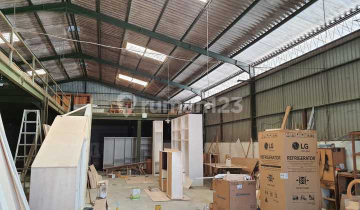 Ready-to-Use Strategic Warehouse in Teroboyo Industrial Area. 2