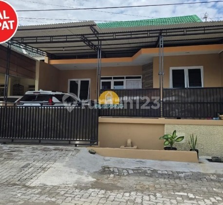 Rumah Bagus Siap Pakai di Puri Anjasmoro Semarang Barat