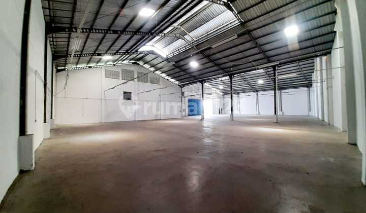 Gudang Cocok Untuk Usaha di Tengah Kota Jalan Imam Bonjol 2