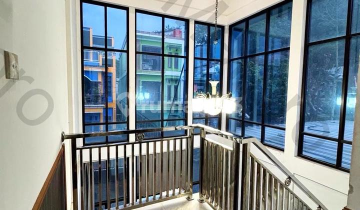 Nice 2-Storey Office House Ready to Occupancy in Samarinda 2