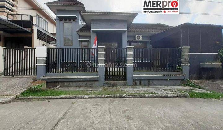 Rumah di komplek perum Samarinda  1