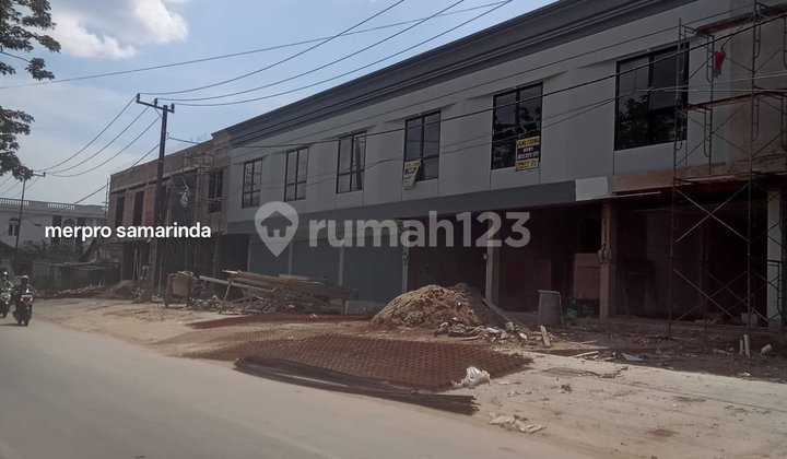 Brand New 2-Story Shophouse in Samarinda City Brand New 2-Story Shophouse in Samarinda City