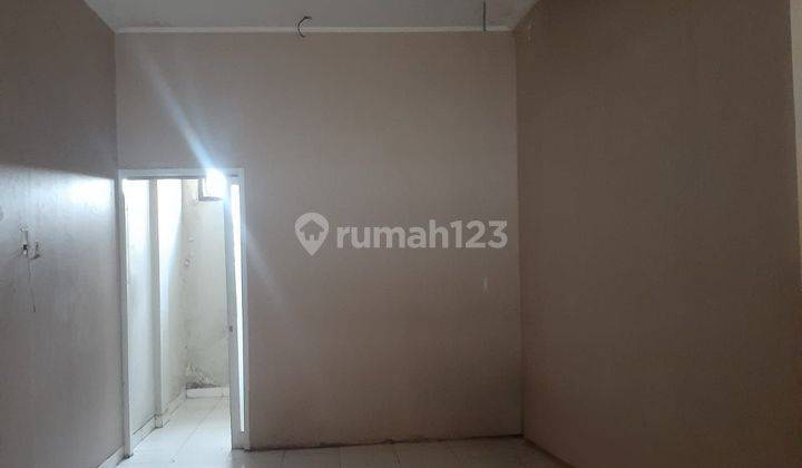 Ruko 3 Lantai Di Komplek Ruko Samarinda 2