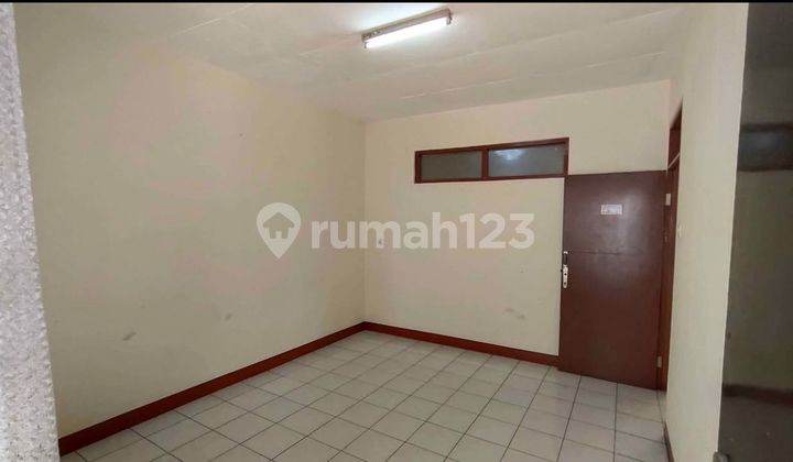 Strategic Location House in Antapani Area, Suitable for Small Families