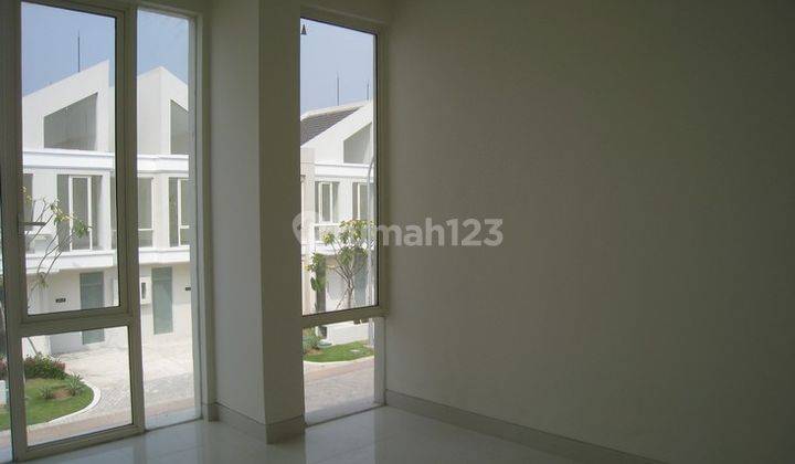 Rumah 2lantai Minimalis Modern di Grand Pakuwon, Tandes, Surabaya 6