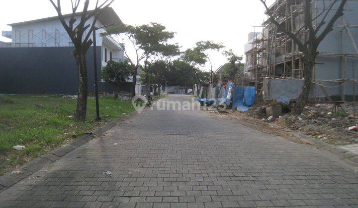 Rumah Baru Modern Minimalis di Graha Natura, Surabaya 7