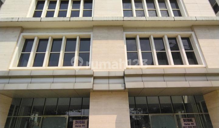 For Sale: Shop House in Forest Business Loft 5