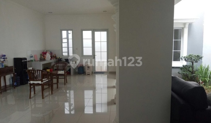 Dijual Rumah 2 lantai Cluster Alicante Gading Serpong 2