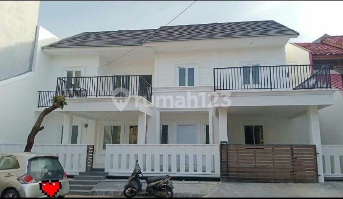 Villa Melati Mas Area, BSD City House, Neat Condition, Newly Renovated