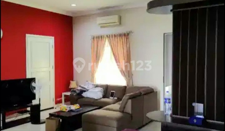 Garnet Cluster House in the Elite PHG Gading Serpong Area, Hook Position, Price Reduced