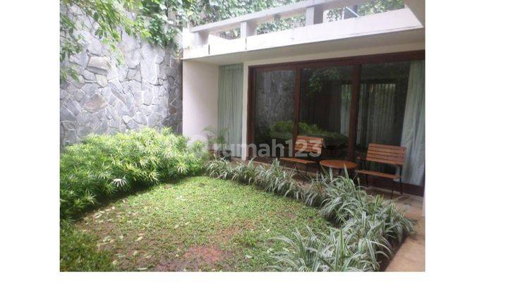 Town House 2 Lantai Semi Furnished Bagus di Pejaten 1