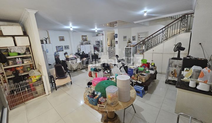 Rumah 2,5 Lantai Di The Green Bsd 2