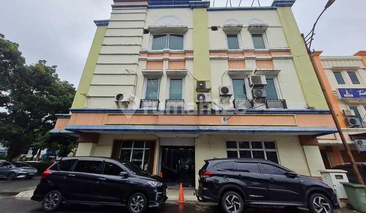 3.5-Story Twin Shophouse in Golden Madrid BSD