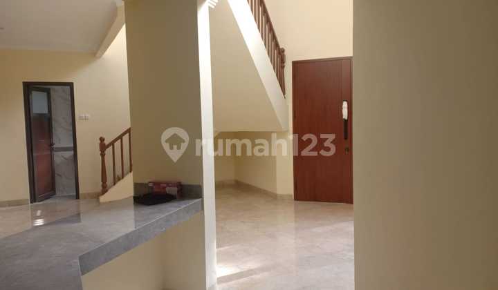 Rumah Bagus Minimalis 2 Lantai Di Giriloka Bsd 2