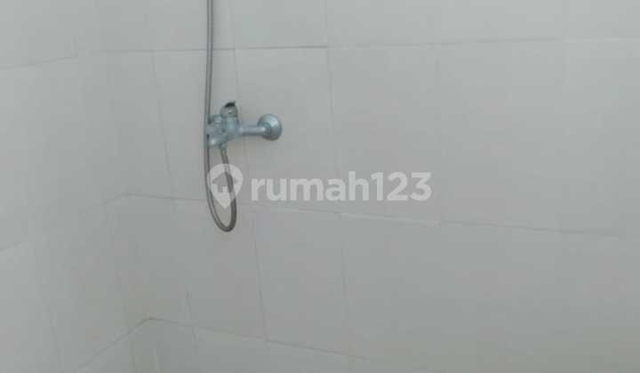 Rumah 2 Lantai di Laverde Geranium Serpong Utara 7