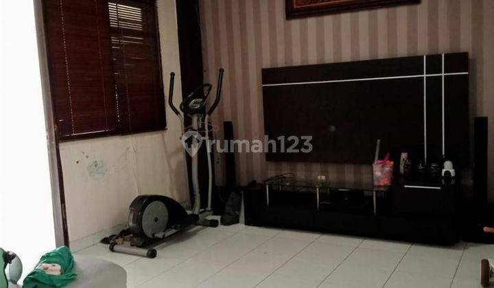 Rumah 2 Lantai di Nusaloka Bsd 2