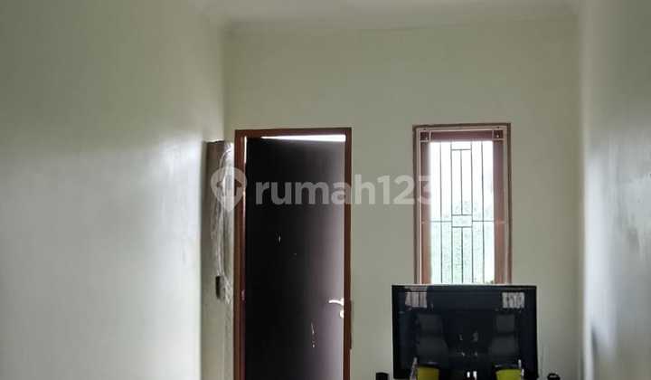 Rumah Minimalis 2 Lantai di Nusaloka BSD Rumah Minimalis 2 Lantai di Nusaloka BSD