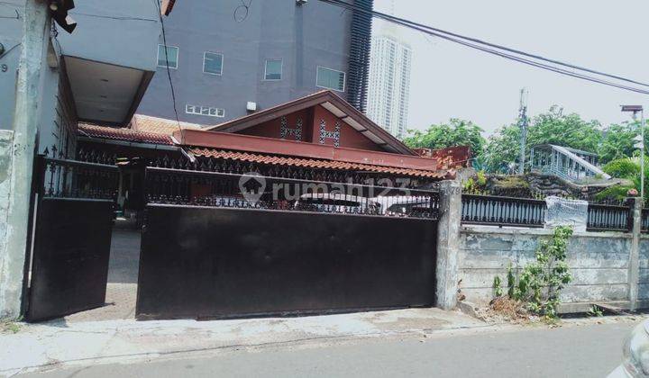 Rumah Hitung Tanah di Kebayoran Lama Jakarta Selatan 1