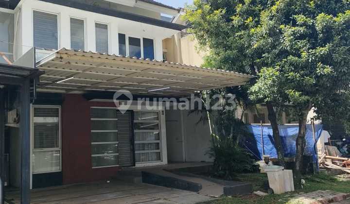 Rumah 2 Lantai di Castilla Bsd