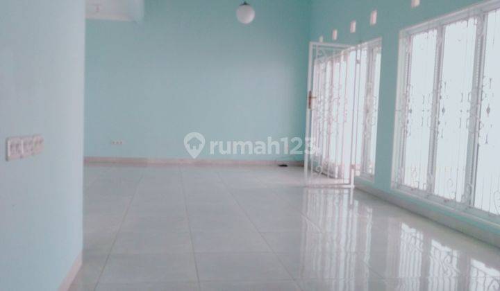 Rumah 2 Lantai Di Puspita Loka Bsd 2