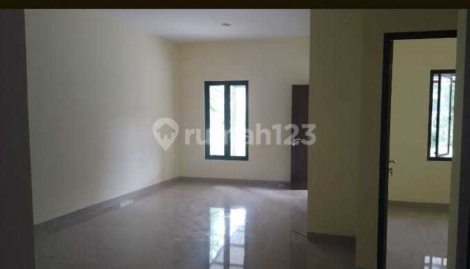 Rumah 2 Lantai di Alam Sutera 2