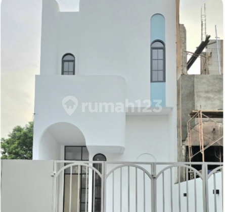 Rumah 2 Lantai Di Joglo Jakarta Barat