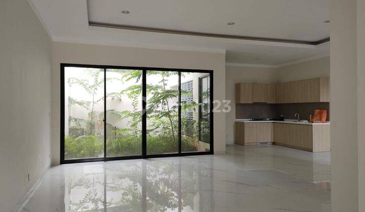 Rumah Keluarga Exclusive Di Taman Sutera Narada Alam Sutera 2