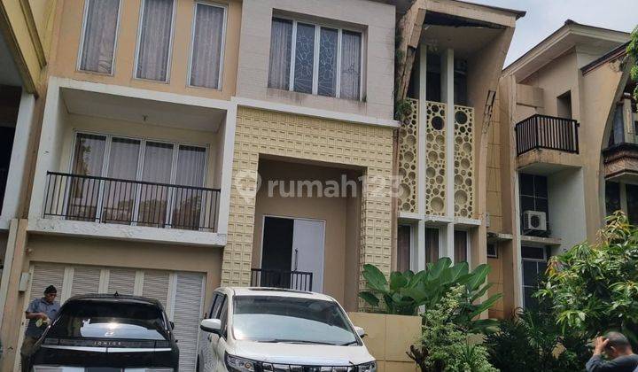 Dijual Rumah di Perumahan Grand Wisata Bagus 1