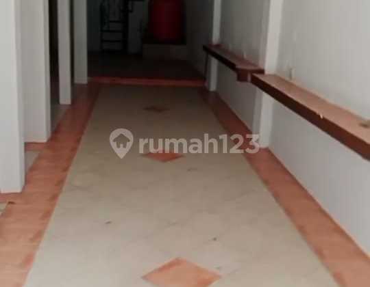Disewakan Rumah Model Ruko di Mangga Besar.jakarta Barat. 2