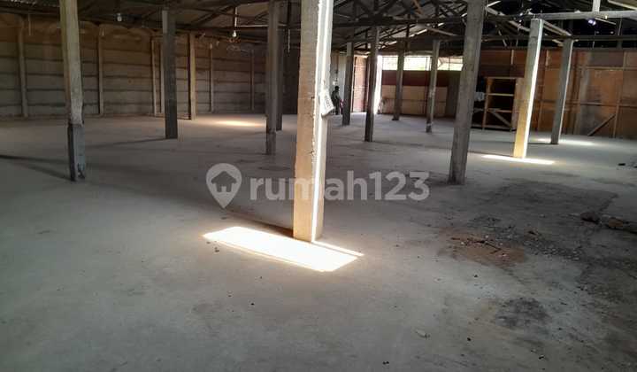 Warehouse and Land for Rent in Jurumudi, Tangerang. Warehouse and Land for Rent in Jurumudi, Tangerang.