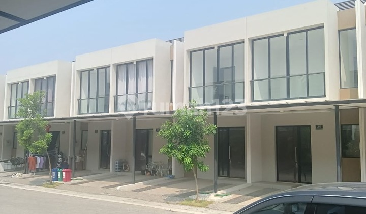 millennial p2h house 4.5x10 two floors, developer standard millennial p2h house 4.5x10 two floors, developer standard