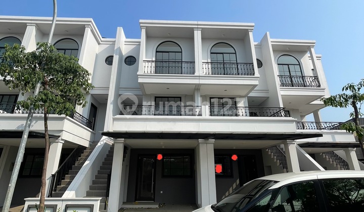 golf island house 5x17 brand new, 3 floors, east facing