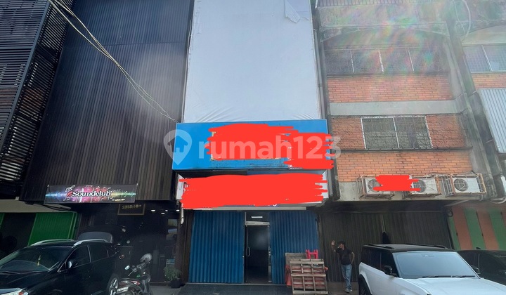 ruko glodok plaza uk 5x10,cocok sekali untuk usaha atau kantor,4 lantai