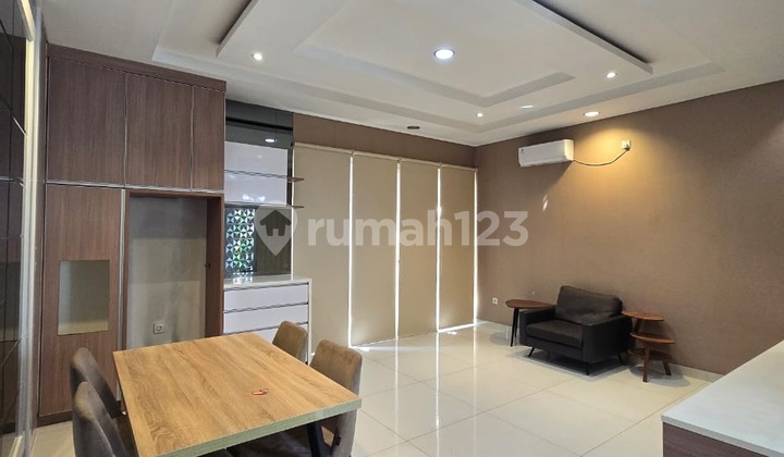 rumah pik1 grisenda lucky park uk8,5x18,minimalis,furnish,3 lantai,selatan