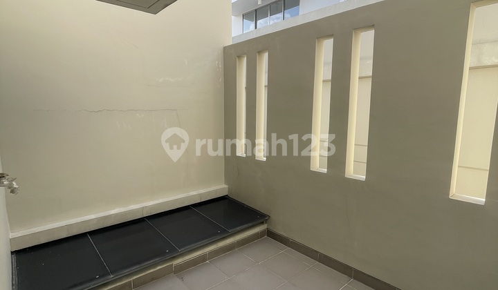 RUMAH GOLF ISLAND 10X20 BRAND NEW,2,5 LANTAI,MINIMALIS 2