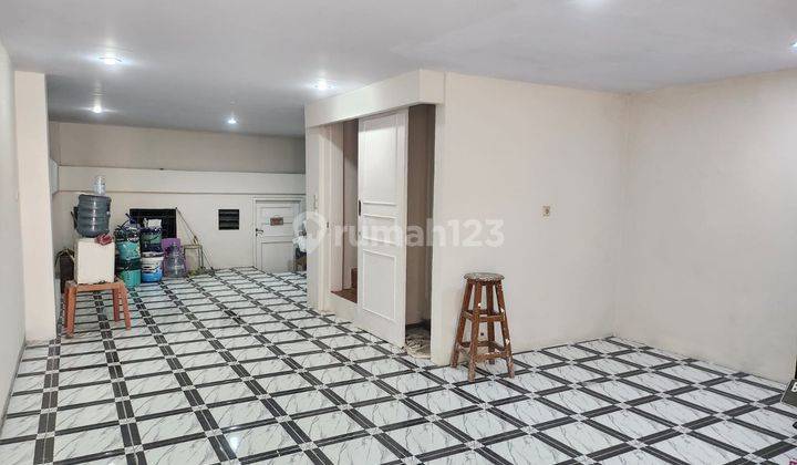 Rumah Pik1 Cluster Rome 10x25,renovasi Bagus Rapih,semi Furnish 2