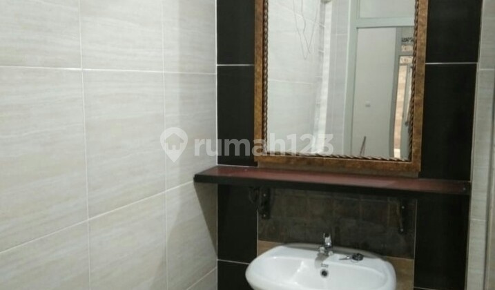Rumah Strategis Tengah Kota Cocok Kantor Dan Hunian Keluarga 9