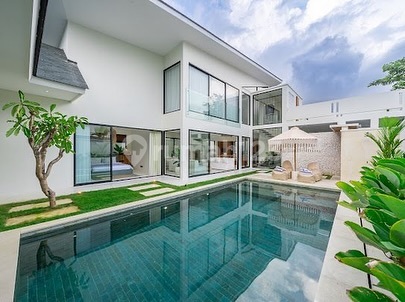 Luxury Villa Near Kayu Aya – Fully Furnished, Private Pool, and Solar Panels Luxury Villa Near Kayu Aya – Fully Furnished, Private Pool, and Solar Panels