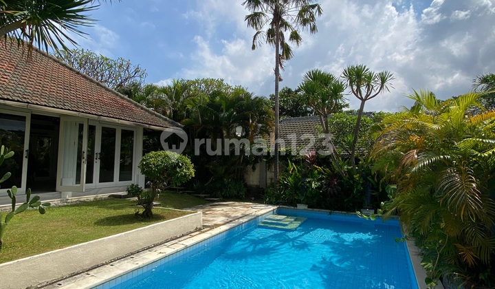 Villa Freehold Eksklusif di Umalas Klecung | 3Br dengan Private Pool & Garden