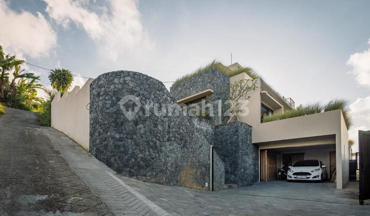 Villa Eksklusif di Bedugul Bali Utara – 4 Kamar Tidur, Desain Modern Tropis Villa Eksklusif di Bedugul Bali Utara – 4 Kamar Tidur, Desain Modern Tropis