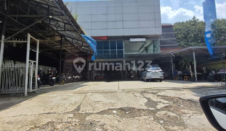 Cheap Business Place on Main Roadside, Suitable for Workshop and Showroom Cheap Business Place on Main Roadside, Suitable for Workshop and Showroom