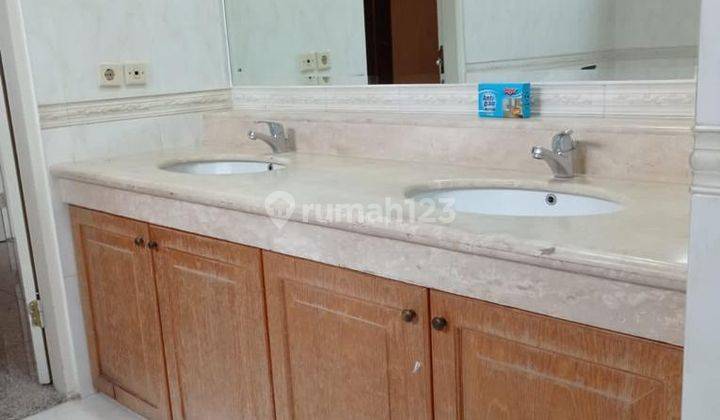 Dijual Rumah 2 Lantai Bagus Semi Furnished, Lippo Karawaci 2