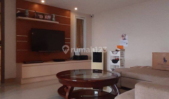 Apartemen Hook Bagus 3 Kamar Tidur Furnished Galeri Ciumbuleuit 1