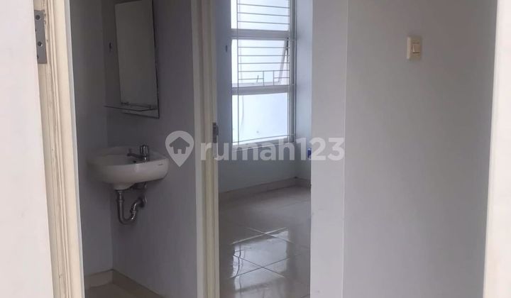 For Rent Beautiful House in Teresta Metland Menteng Cluster, East Jakarta 2