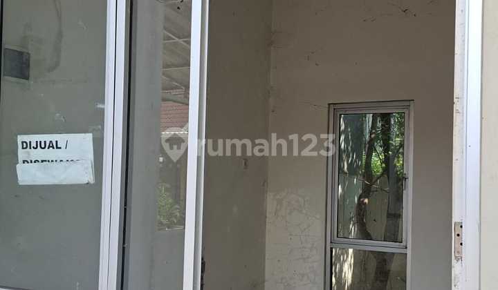 For Sale Far Below Market Price, Cluster in Mutiara Gading City, Only 300 Million House