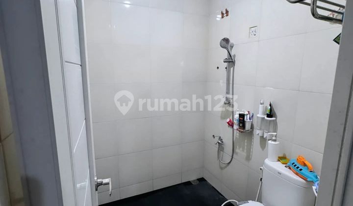 Strategic 2-Story House in Villa Galaxy 2