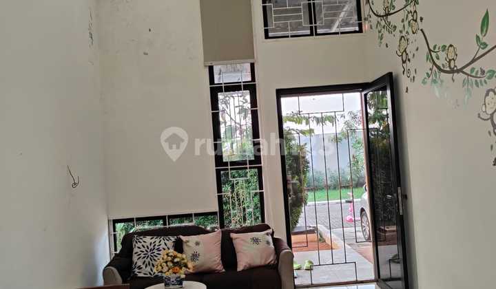 Rumah Di Jual Murah Di Bawah Pasaran , Semi Furnished Siap Huni Posisi Hoek Di Cluster Grandara Harapan Indah Bekasi. 2