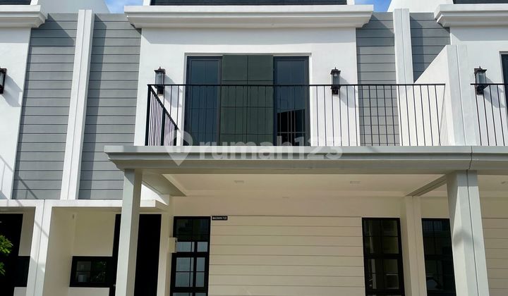 Rumah Mewah Maison De Wisteria Metland Jakarta Timur