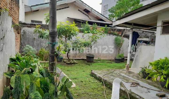 Dijual Rumah Cantik Asri di Harapan Indah 2